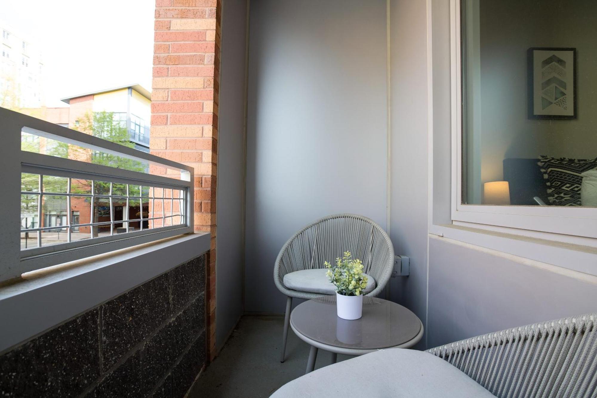 Stylish Condo At Clarendon With Rooftop Views Arlington Luaran gambar